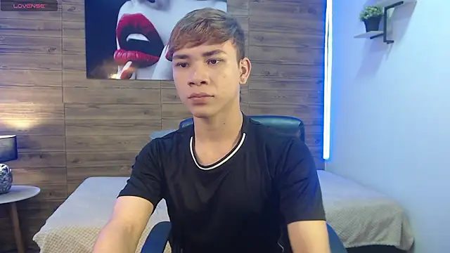 nathanclay online show from 02/08/26, 03:37