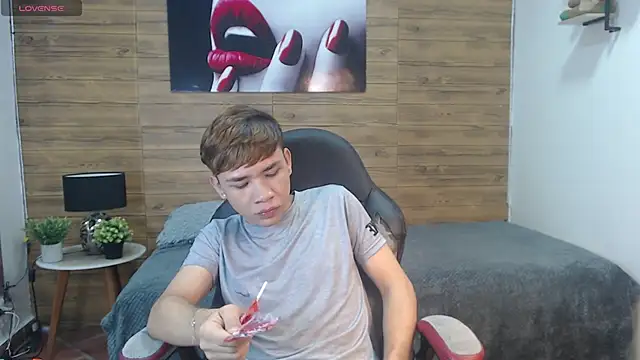 nathanclay online show from 04/01/26, 03:52