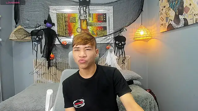 nathanclay online show from 10/18/25, 03:30