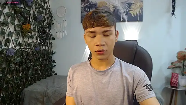 nathanclay online show from 05/19/26, 02:13