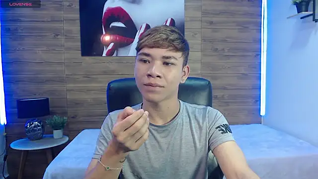 nathanclay online show from 02/04/26, 03:34