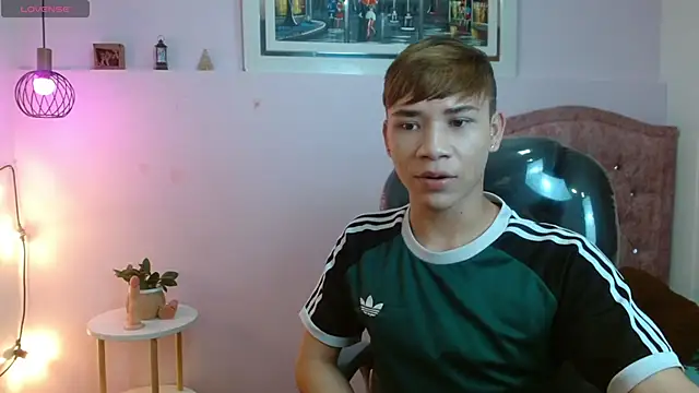 nathanclay online show from 11/12/25, 02:59