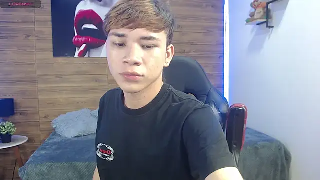 nathanclay online show from 04/11/26, 04:09