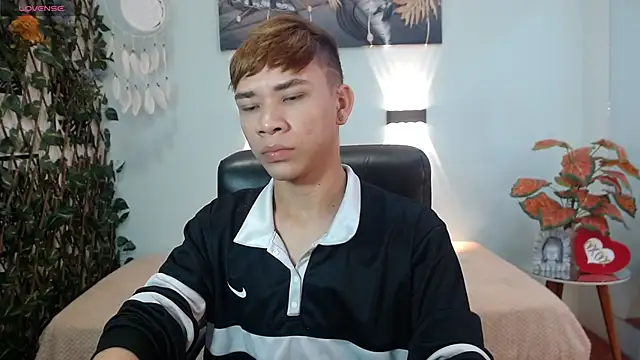 nathanclay online show from 12/21/25, 03:52