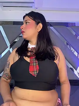 Snapshot of mia_everly chatting on 10/19/25, 10:01 mia everly online show from 10/19/25, 10:01