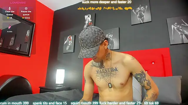 lilyth adam online show from 10/29/25, 07:46