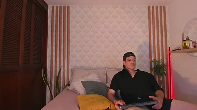 Cristian blaze online show from 06/04/26, 04:17