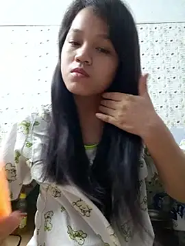 Snapshot of BabySweet-18 chatting on 02/05/26, 09:21 BabySweet-18 online show from 02/05/26, 09:21