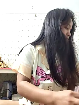 Snapshot of BabySweet-18 chatting on 02/27/26, 02:17 BabySweet-18 online show from 02/27/26, 02:17