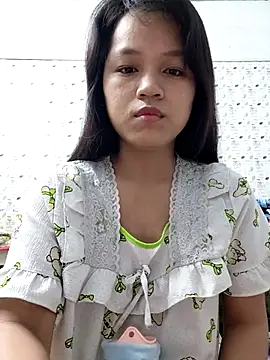 Snapshot of BabySweet-18 chatting on 02/03/26, 12:32 BabySweet-18 online show from 02/03/26, 12:32