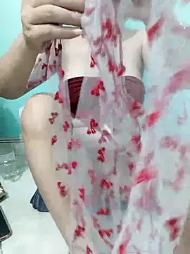 Jess-Thuy online show from 10/28/25, 01:50