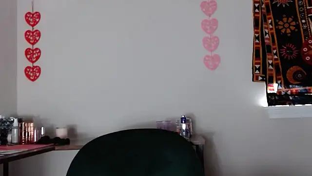 Snapshot of Cherribombzz chatting on 02/28/26, 05:12 Cherribombzz online show from 02/28/26, 05:12