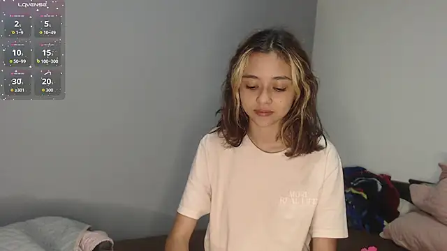 Snapshot of brisazanes chatting on 10/05/25, 04:14 brisazanes online show from 10/05/25, 04:14