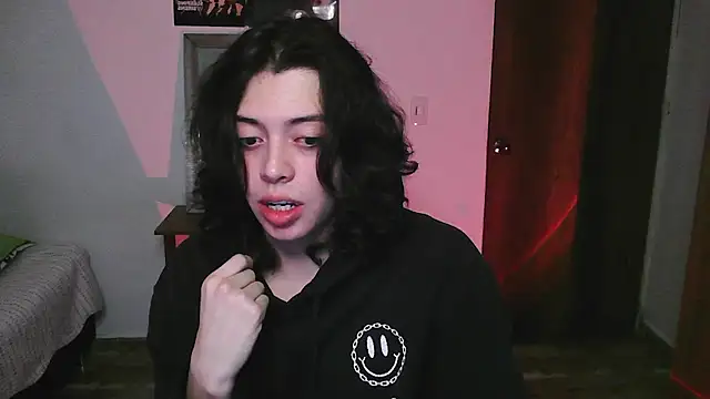 Snapshot of Deny__v chatting on 04/01/26, 01:19 Deny v online show from 04/01/26, 01:19