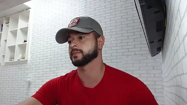 Snapshot of BombeiroHotx chatting on 02/05/26, 06:04 BombeiroHotx online show from 02/05/26, 06:04