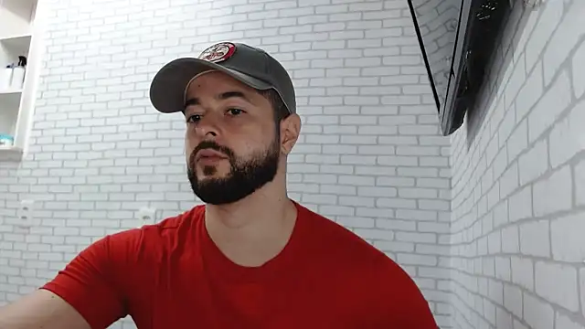 Snapshot of BombeiroHotx chatting on 09/17/25, 09:17 BombeiroHotx online show from 09/17/25, 09:17