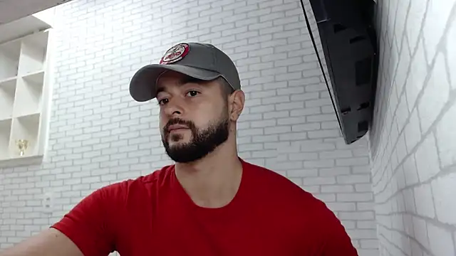 BombeiroHotx online show from 03/19/26, 09:37