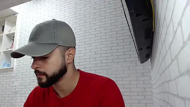 BombeiroHotx online show from 04/07/26, 09:16