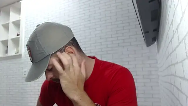 Snapshot of BombeiroHotx chatting on 02/10/26, 07:35 BombeiroHotx online show from 02/10/26, 07:35