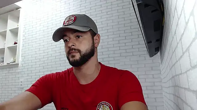 Snapshot of BombeiroHotx chatting on 02/08/26, 07:33 BombeiroHotx online show from 02/08/26, 07:33