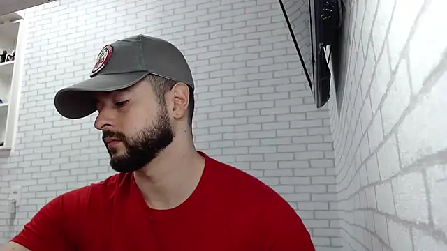 BombeiroHotx online show from 11/18/25, 10:13