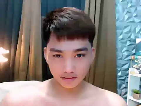 Snapshot of Mister_officer69 chatting on 09/10/25, 03:27 Mister officer69 online show from 09/10/25, 03:27