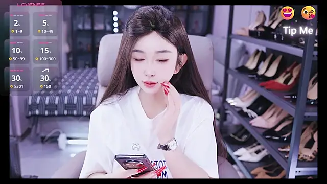 kelariy online show from 11/25/25, 12:49