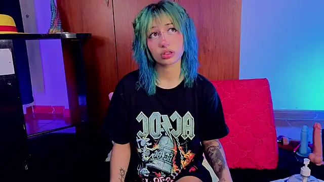 zoelight18 online show from 04/03/26, 01:45