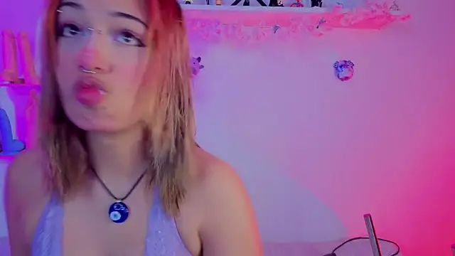 zoelight18 online show from 12/03/25, 07:13