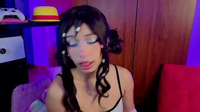 zoelight18 online show from 04/19/26, 04:24