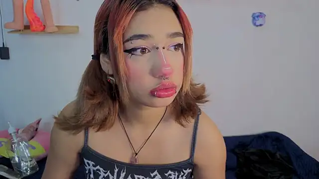 zoelight18 online show from 11/03/25, 09:13