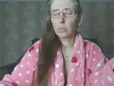 CandiCole online show from 04/18/26, 06:49