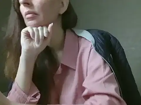 Snapshot of CandiCole chatting on 10/01/25, 06:18 CandiCole online show from 10/01/25, 06:18