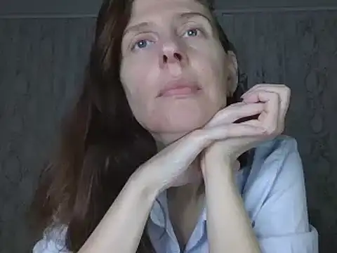 Snapshot of CandiCole chatting on 10/11/25, 02:01 CandiCole online show from 10/11/25, 02:01