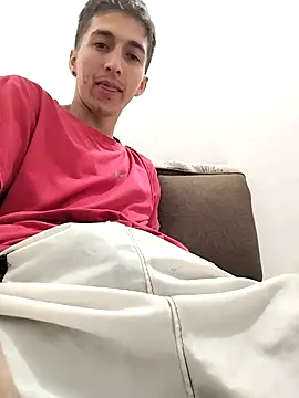 Snapshot of Carlos11123 chatting on 10/15/25, 08:06 Carlos11123 online show from 10/15/25, 08:06