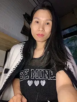 MinHiNi online show from 12/05/25, 06:56