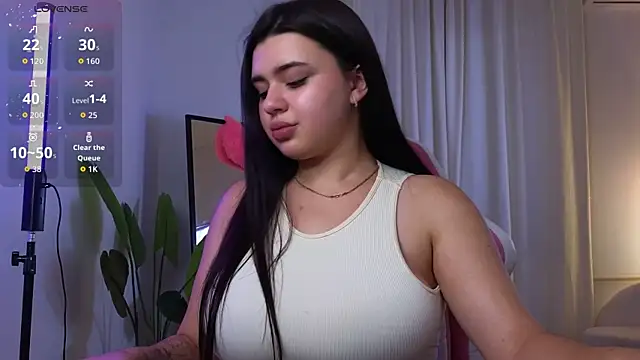 courtneyk  online show from 10/12/25, 03:13