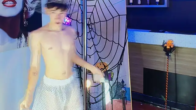  DantFox  online show from 10/30/25, 09:22