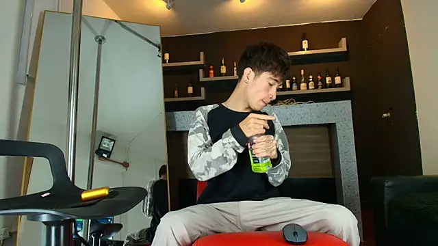  DantFox  online show from 10/06/25, 08:20