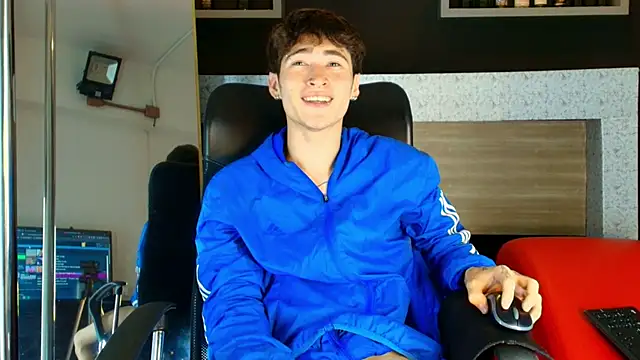  DantFox  online show from 11/14/25, 08:12