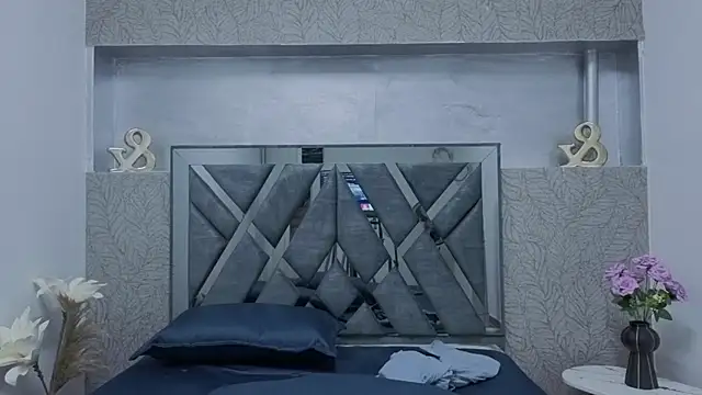  DantFox  online show from 12/05/25, 08:13