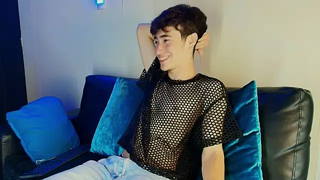  DantFox  online show from 10/21/25, 08:08