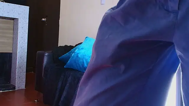  DantFox  online show from 10/05/25, 08:10