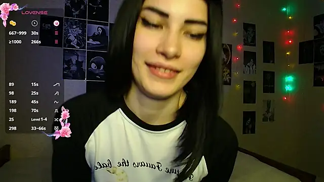Snapshot of mskissa chatting on 10/06/25, 12:34 mskissa online show from 10/06/25, 12:34