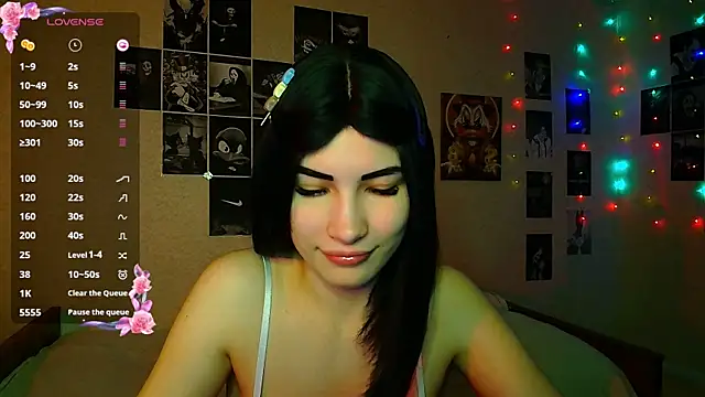 Snapshot of mskissa chatting on 11/30/25, 01:28 mskissa online show from 11/30/25, 01:28