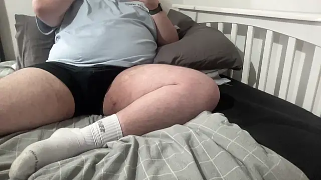 British 28 online show from 04/26/26, 02:03