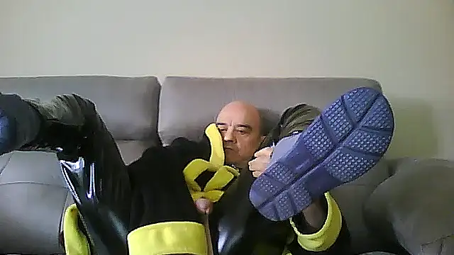 geli45 online show from 02/19/26, 11:40