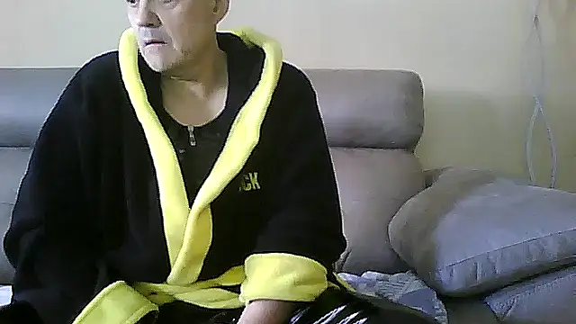 geli45 online show from 03/31/26, 10:28