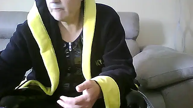 geli45 online show from 04/12/26, 10:07