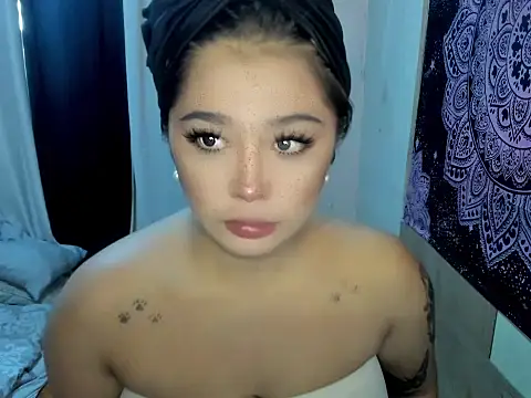 Snapshot of _GoddessShemalex chatting on 02/15/26, 02:45 GoddessShemalex online show from 02/15/26, 02:45
